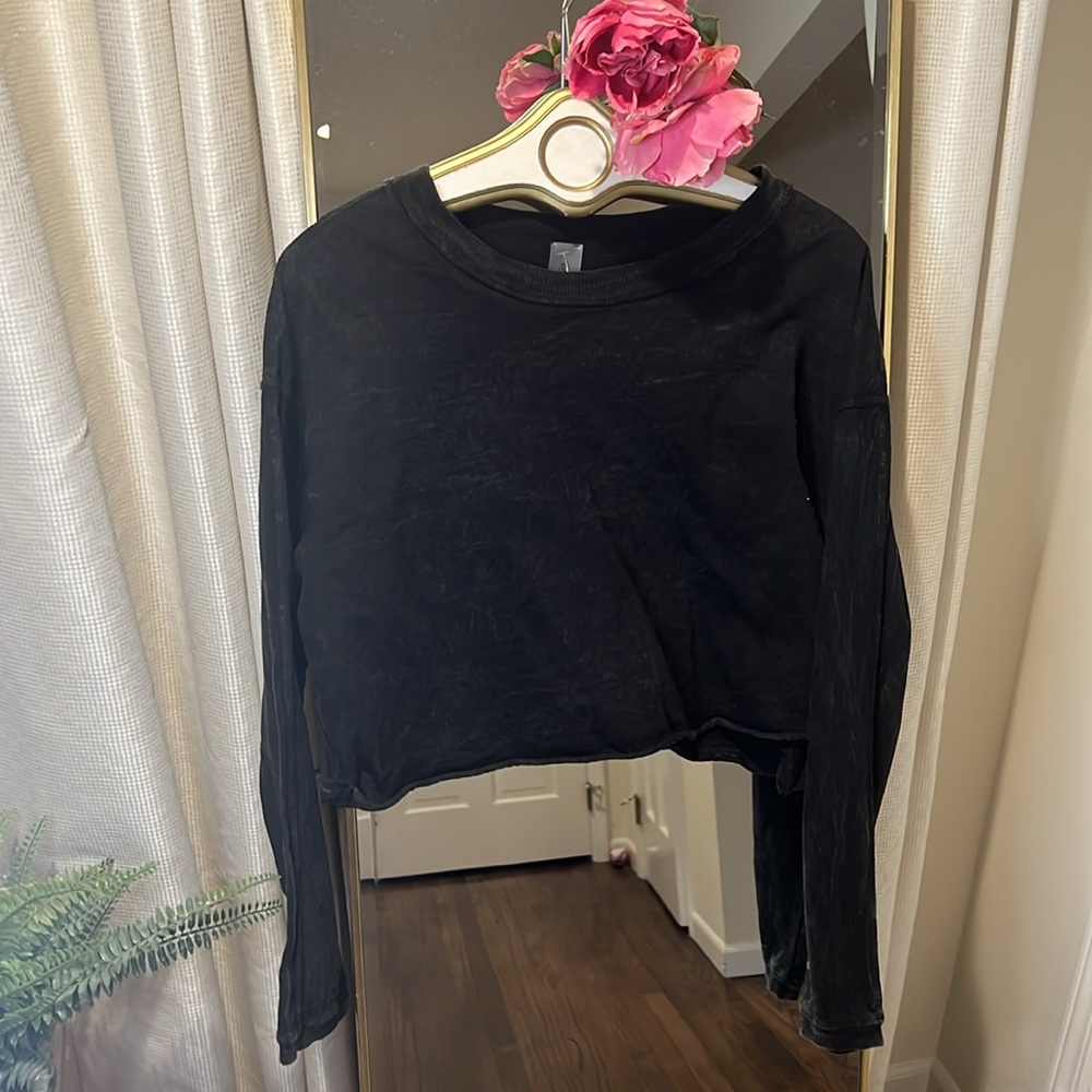 Altar’d State Top 💄💋 - Picture 3 of 8